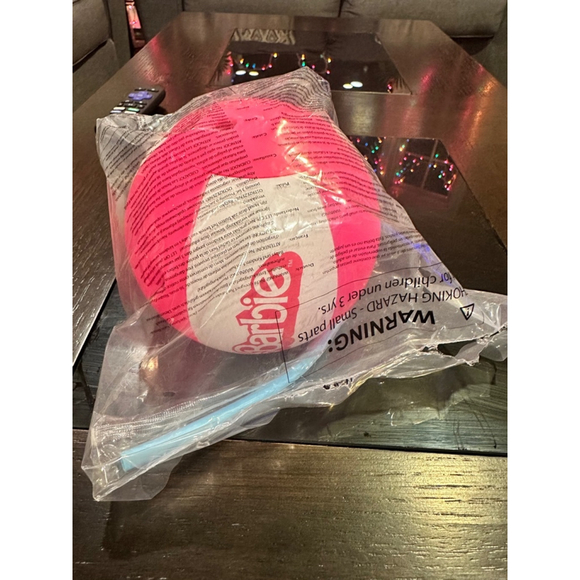 Barbie Movie Theater Pink Tumbler, Ball & Popcorn Box Set - Picture 4 of 6